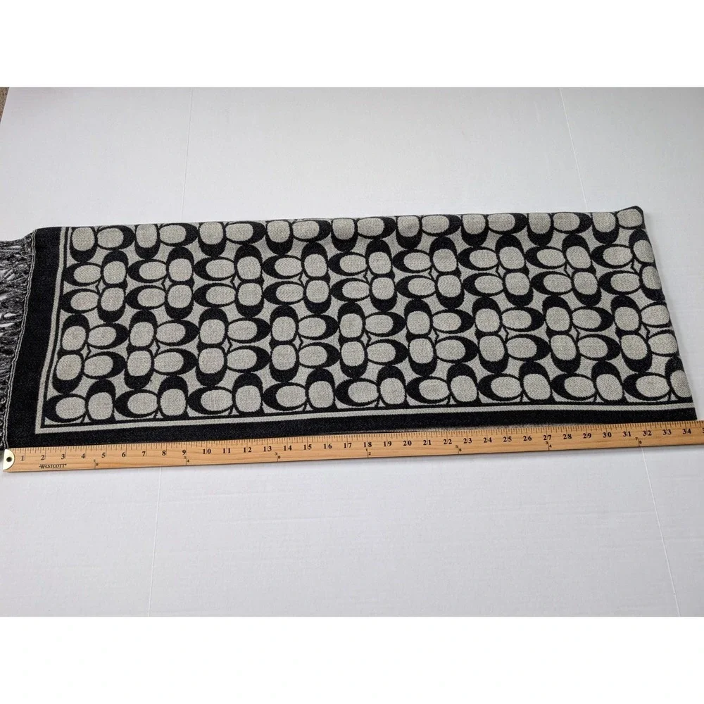 Coach Signature‎ Logo Scarf 69